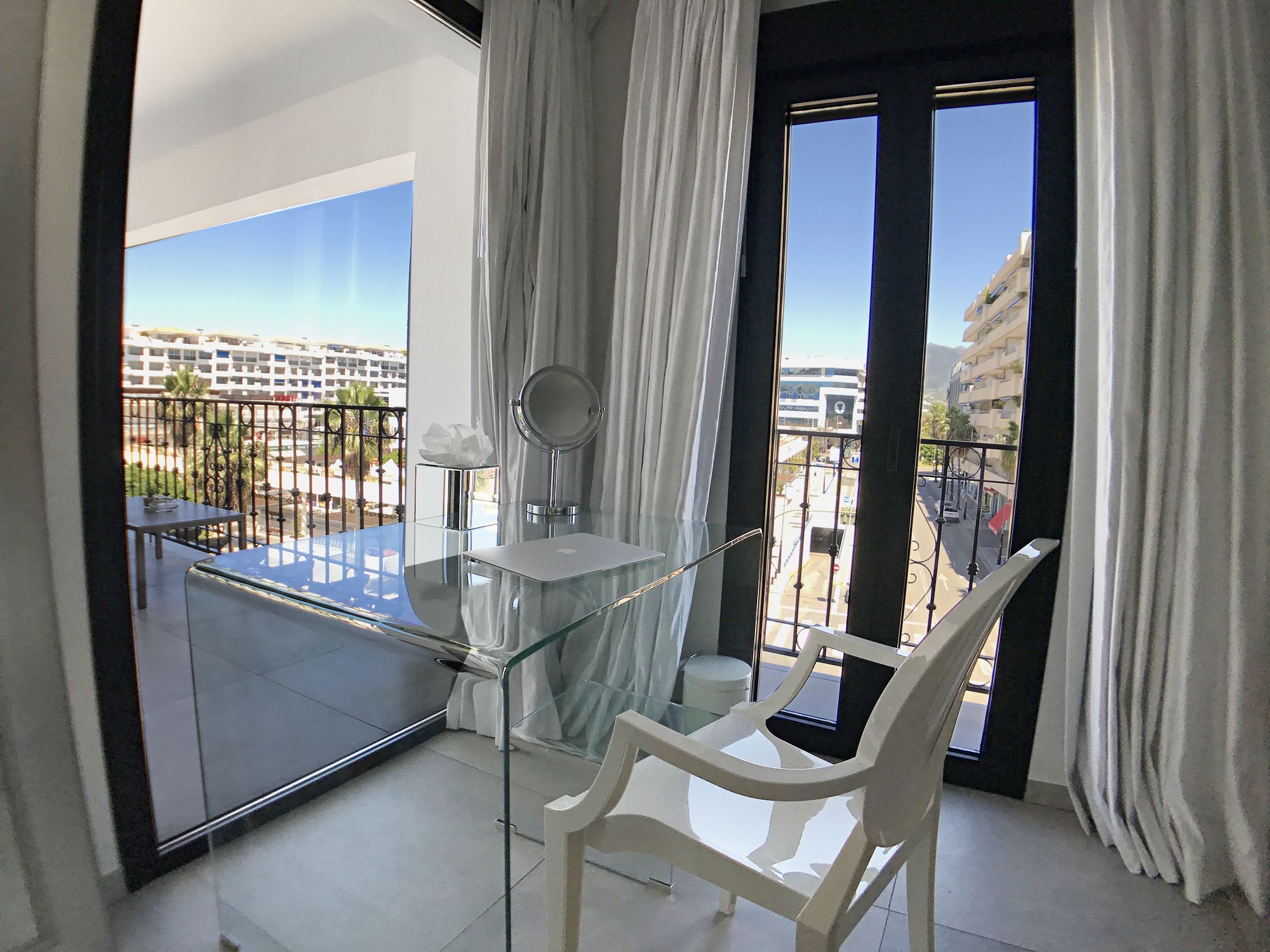 Apartment Contemporary 1 Bedroom Puerto Banus Marbella